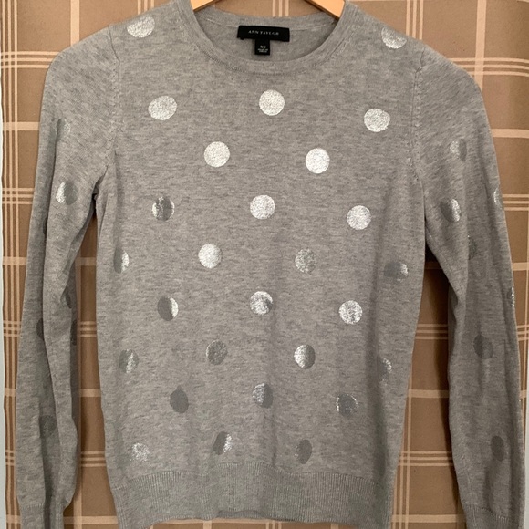 Ann Taylor Sweaters - Ann Taylor, XS, Silver Polka Dot Pull Over